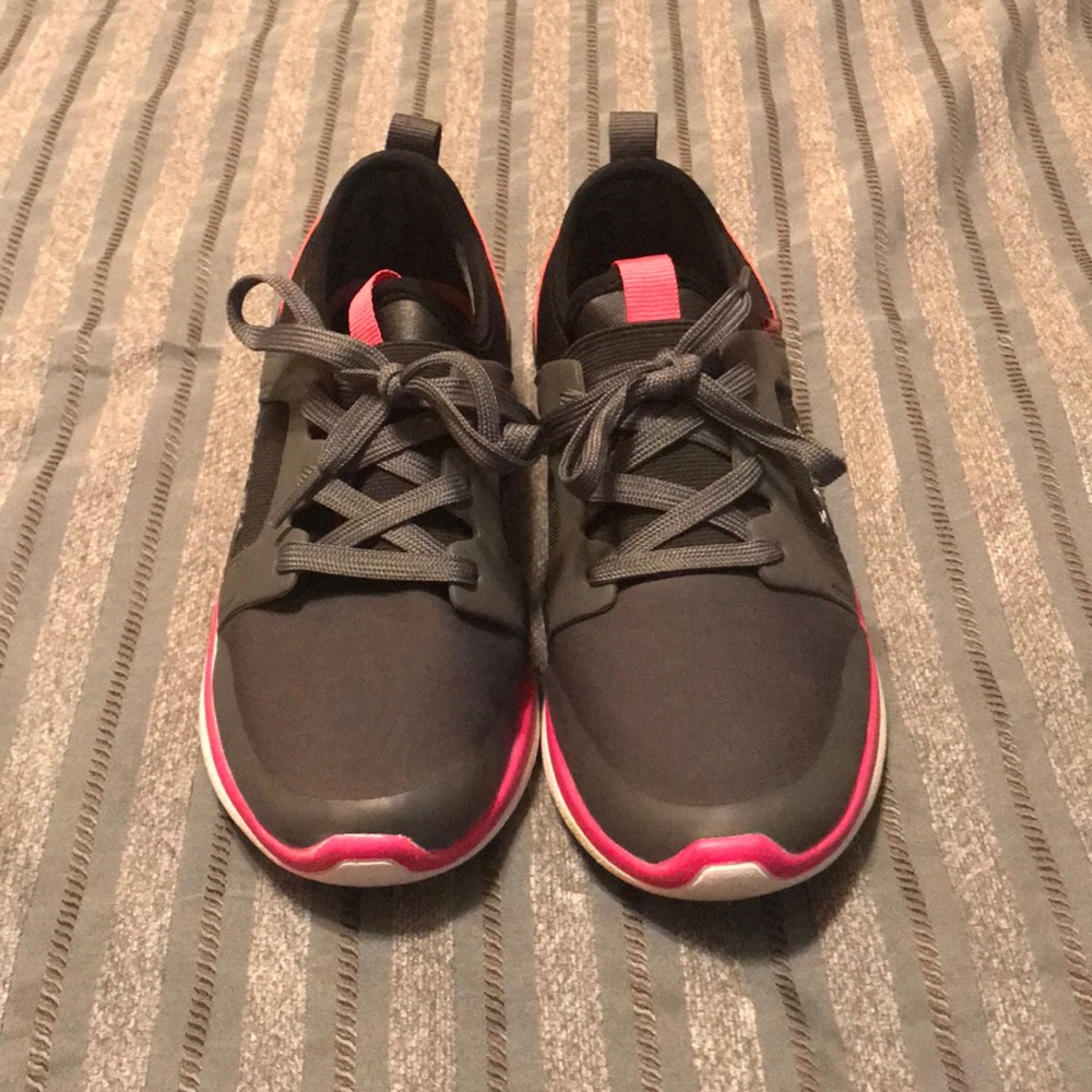 Levi’s Women’s Sneakers 7.5